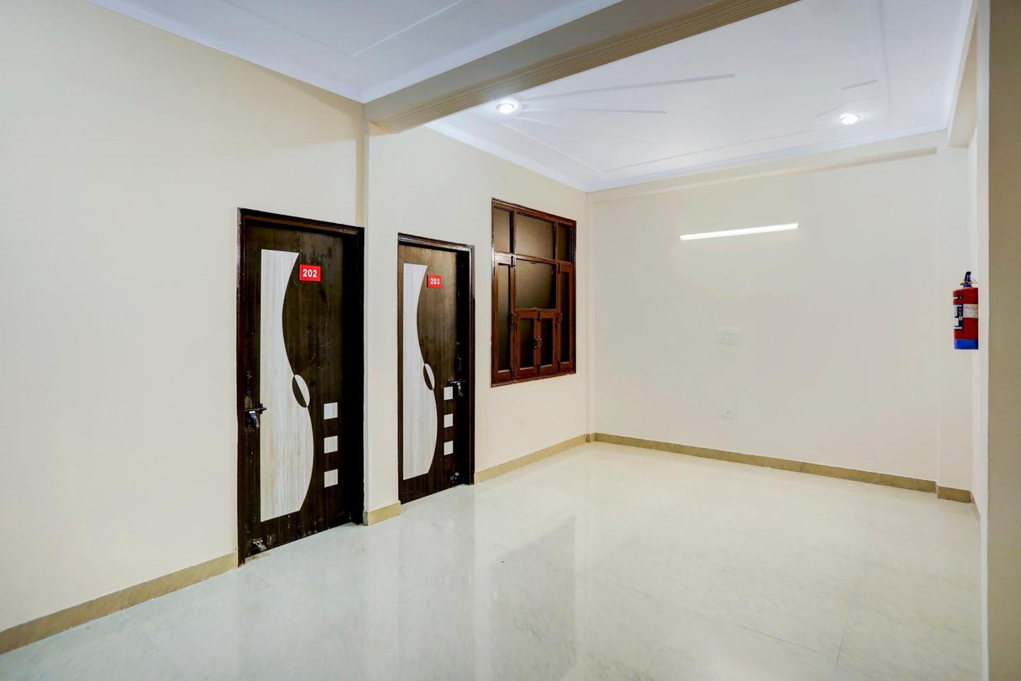 Hotel O Pari Hotel Ghaziabad Luaran gambar